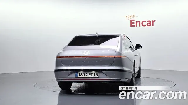 Hyundai Grandeur GN7 — Фото автомобиля 4