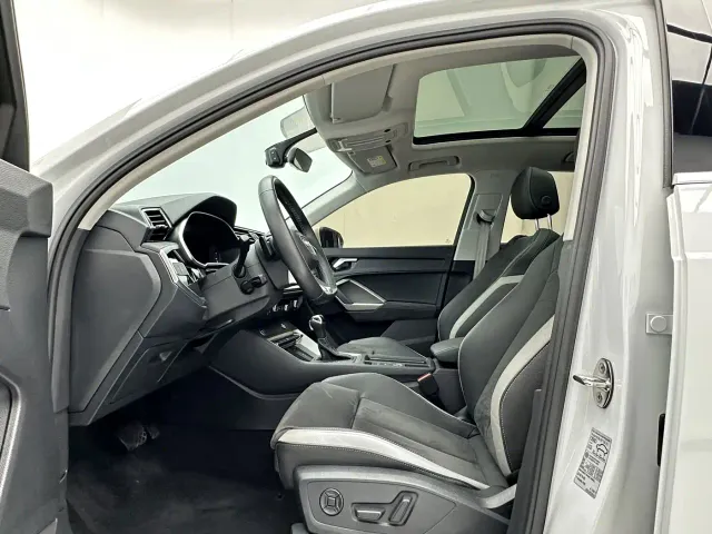 Audi Q3 — Фото автомобиля 4