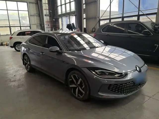 Volkswagen Lamando — Фото автомобиля 3
