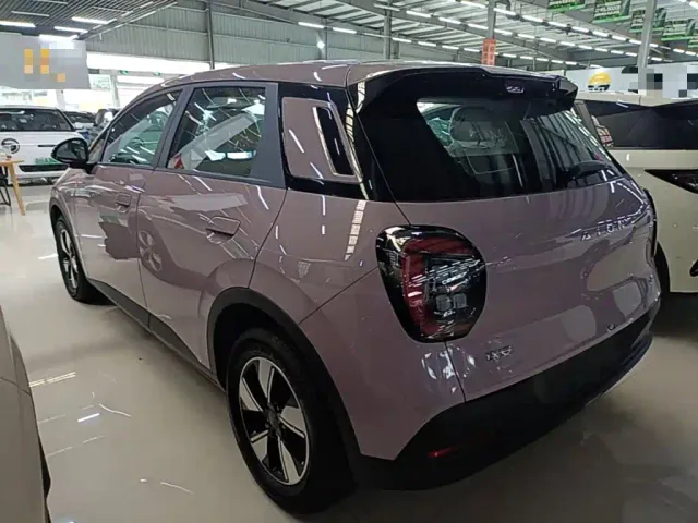 GAC Aion UT — Фото автомобиля 4