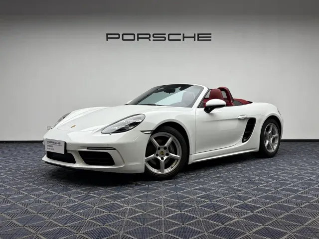 Фотография автомобиля — Porsche 718