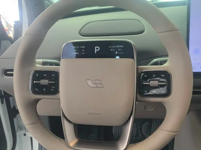 Li Auto i6 — Фото автомобиля 20