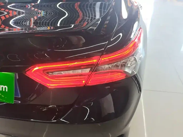 Toyota Camry — Фото автомобиля 7