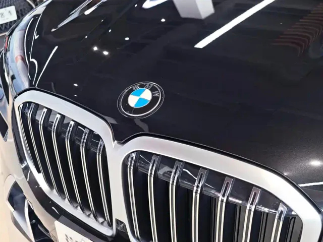 BMW X7 — Фото автомобиля 11
