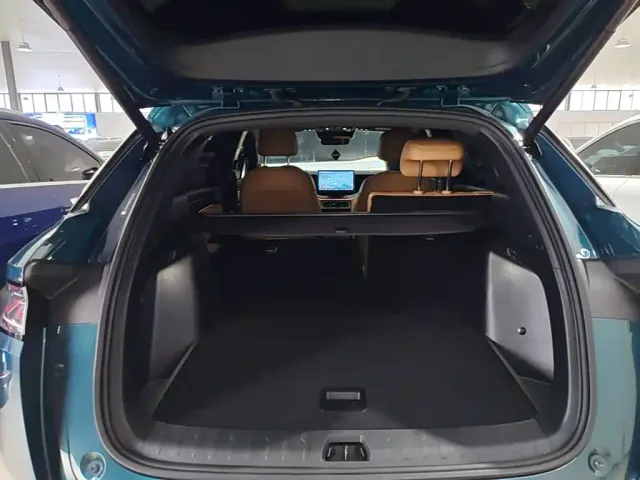 BYD Song L DM-i — Фото автомобиля 18