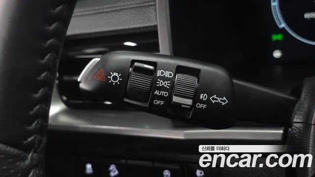 KG_Mobility_Ssangyong Rexton Новый Rexton Sport Khan Дизель 2.2 4WD — Фото автомобиля 25