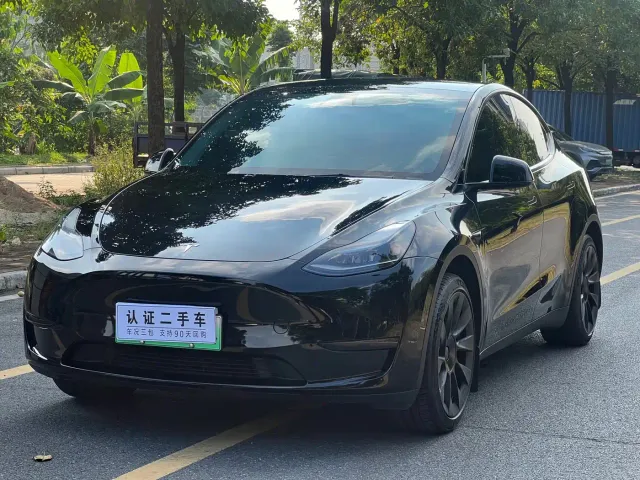 Фотография автомобиля — Tesla Model Y