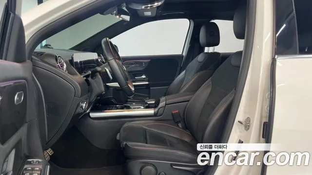 Mercedes-Benz GLA-Class — Фото автомобиля 10
