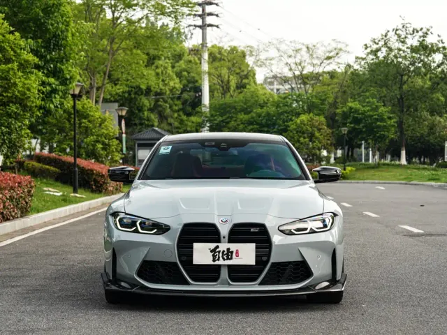 BMW M4 — Фото автомобиля 2