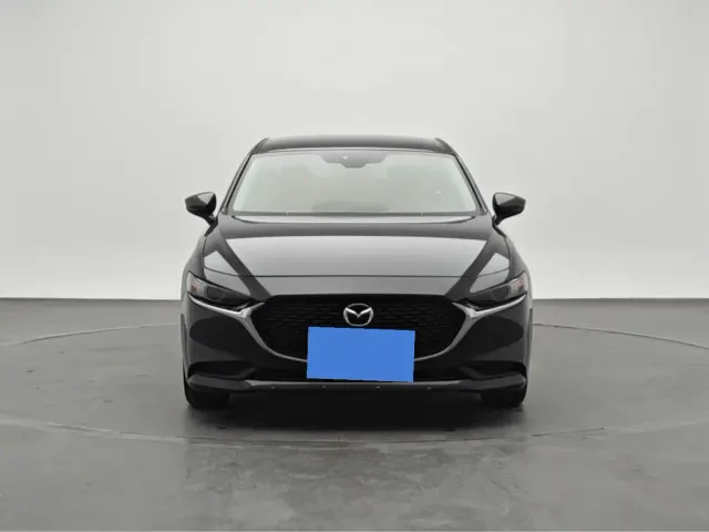 Mazda Axela — Фото автомобиля 2