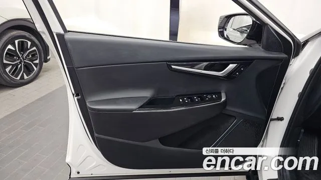 Kia EV6 — Фото автомобиля 13