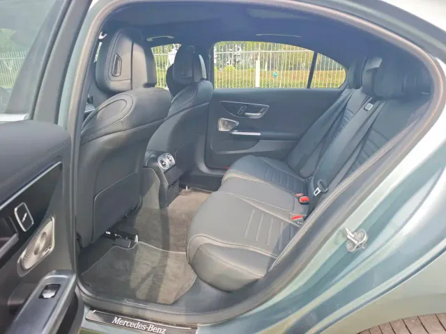 Mercedes-Benz C-Class — Фото автомобиля 21