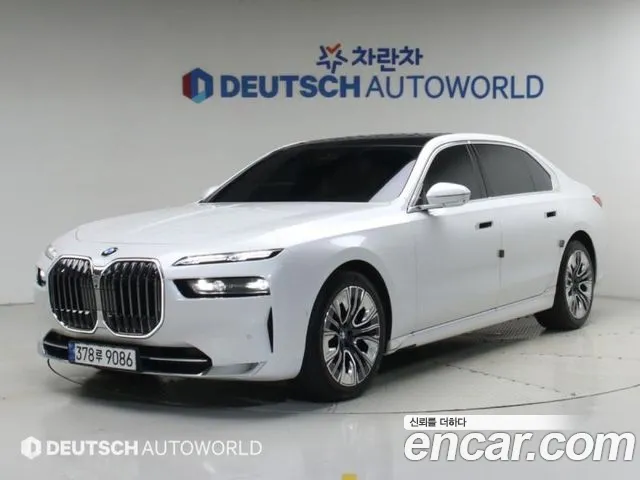 Фотография автомобиля — BMW 7 Series G70
