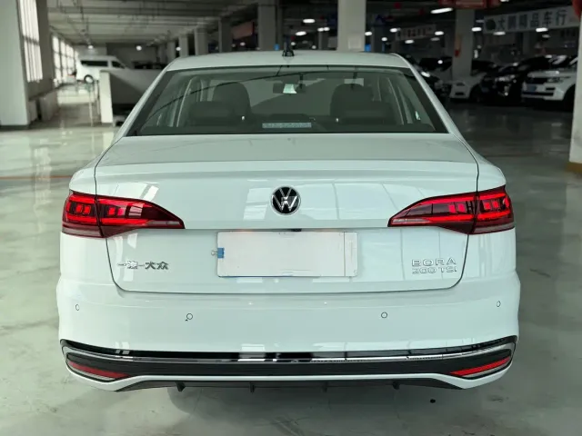 Volkswagen Bora — Фото автомобиля 14