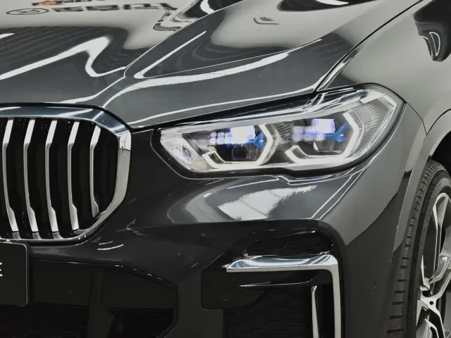 BMW BMW X5 2022 Facelift xDrive 40Li Premium M Sport Package — Фото автомобиля 28
