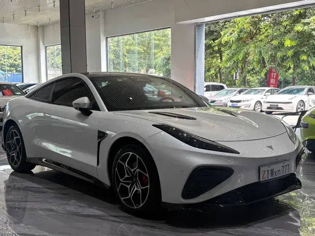 Hozon Neta GT — Фото автомобиля 3