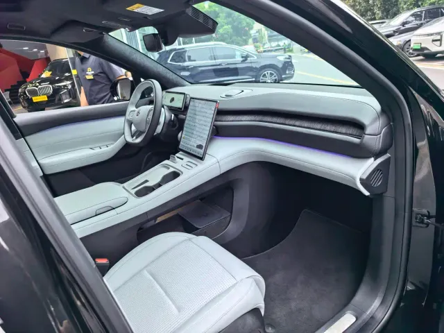 Nio ES6 — Фото автомобиля 7
