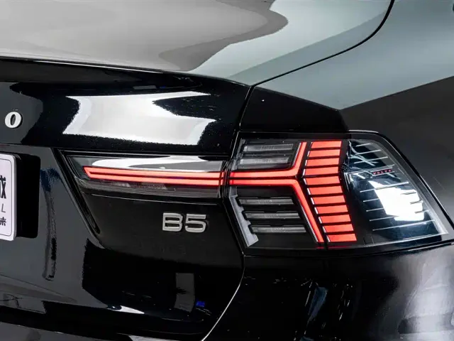 Volvo S90 — Фото автомобиля 8