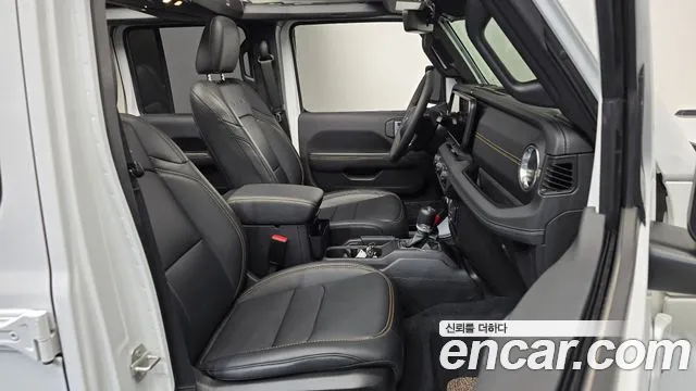 Jeep Wrangler JL — Фото автомобиля 16
