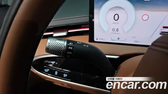 Genesis GV70 2.5T Бензин AWD — Фото автомобиля 15