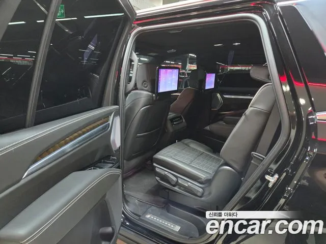 Cadillac Escalade Escalade 5 поколение — Фото автомобиля 7