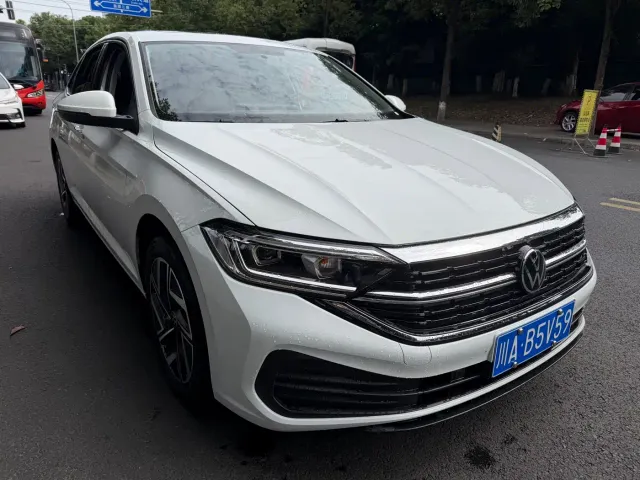 Volkswagen Sagitar — Фото автомобиля 3