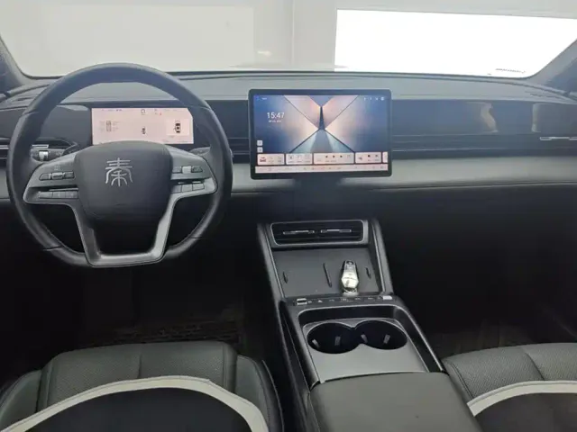 BYD Qin L — Фото автомобиля 12