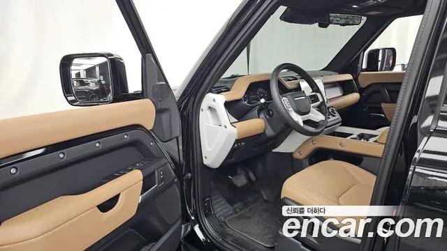 Land Rover Defender Defender (L663) 110 P300 X-Dynamic SE — Фото автомобиля 9