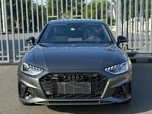 Audi A4L — Фото автомобиля 2