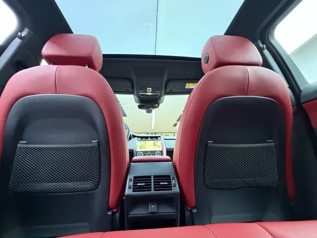 Jaguar E-PACE — Фото автомобиля 17