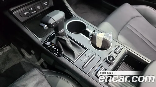 Kia K5 Новый K5 3 поколение 2.0 LPi(Для проката) — Фото автомобиля 9