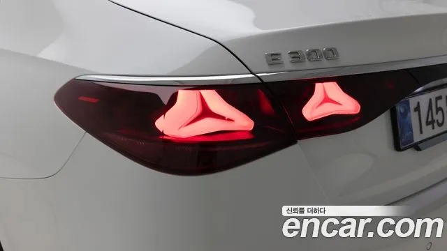 Mercedes-Benz E-Class W214 — Фото автомобиля 19