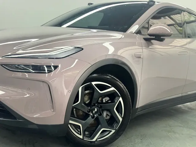 Onvo L60 — Фото автомобиля 2