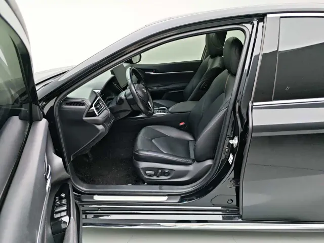 Toyota Camry — Фото автомобиля 13