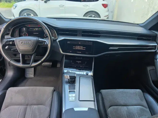 Audi A6L — Фото автомобиля 11