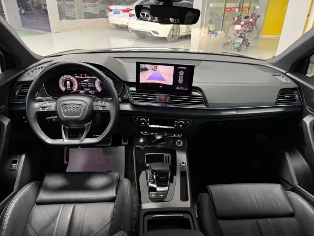 Audi Q5L — Фото автомобиля 5