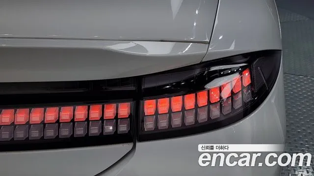 Hyundai Ioniq 6 — Фото автомобиля 8