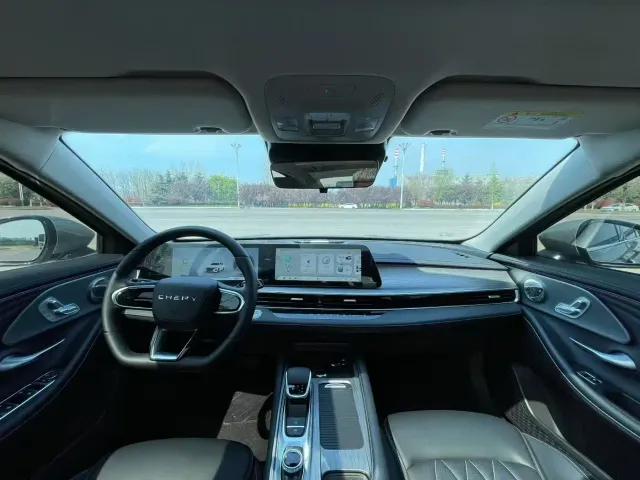 Chery Arrizo 8 — Фото автомобиля 6