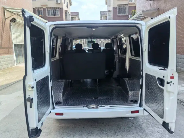 Maxus Xintu V80 — Фото автомобиля 5