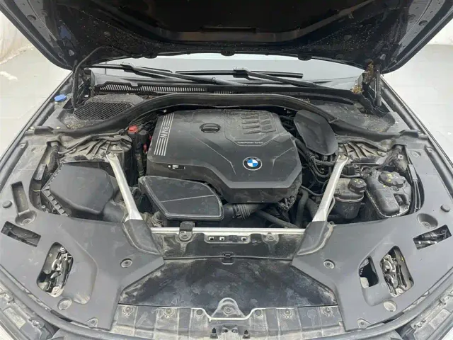 BMW 5 Series — Фото автомобиля 17