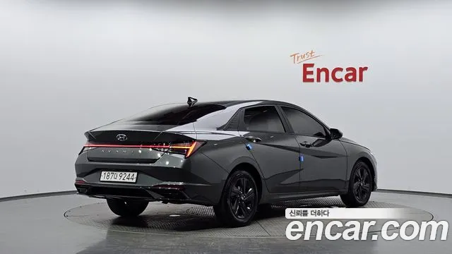 Hyundai AVANTE Avante (CN7) — Фото автомобиля 2