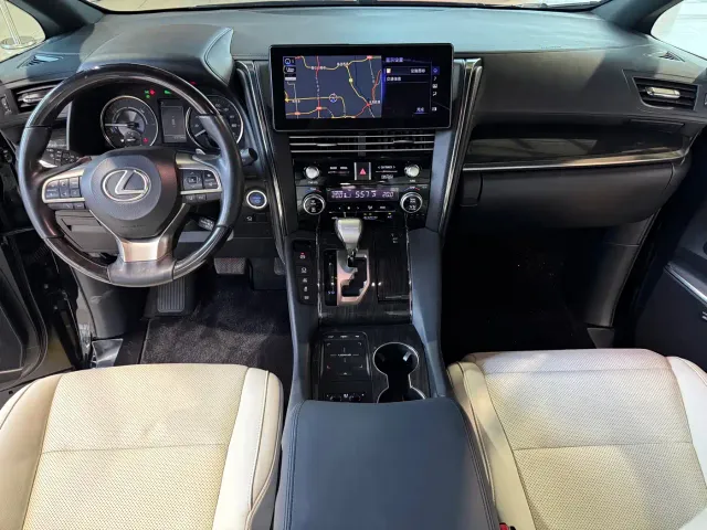 Lexus LM — Фото автомобиля 24