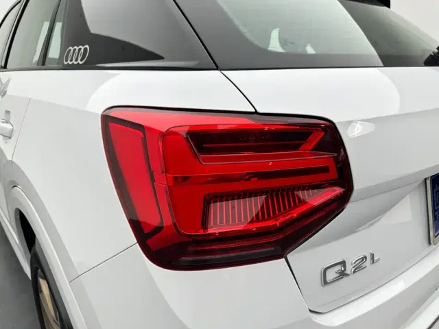 Audi Q2L — Фото автомобиля 26