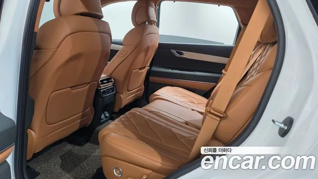 Genesis GV80 — Фото автомобиля 25