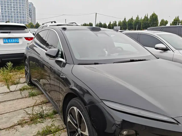 Nio ET5 Touring — Фото автомобиля 3