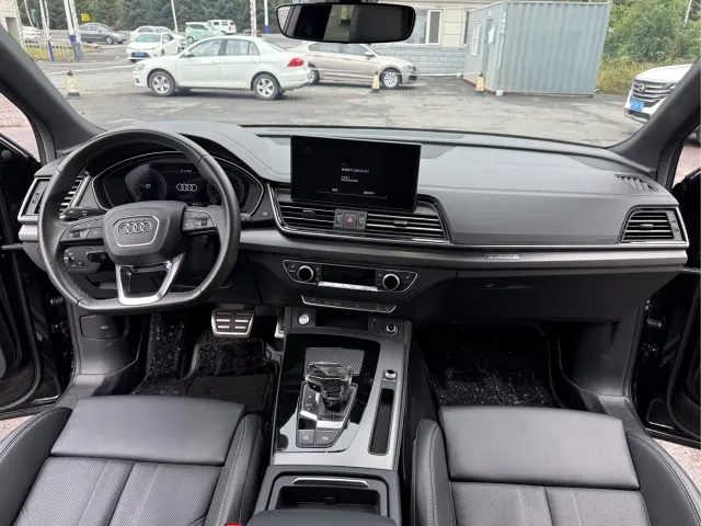 Audi Q5L — Фото автомобиля 9
