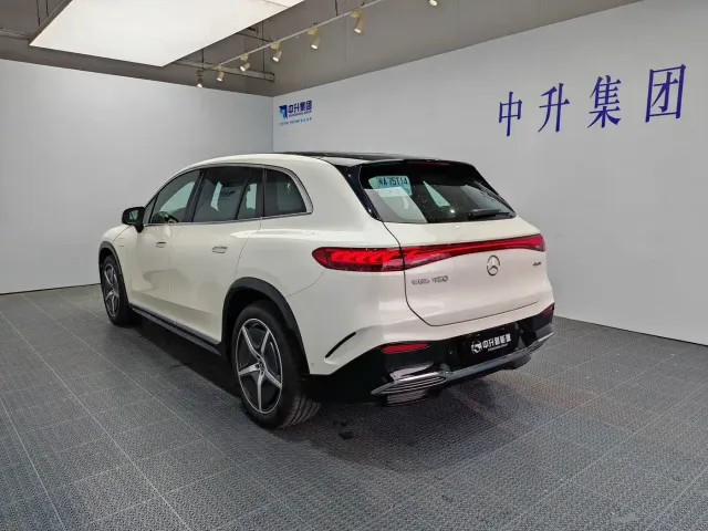Mercedes-Benz EQS SUV — Фото автомобиля 4