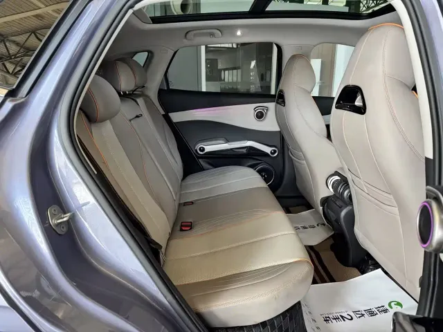 BYD Yuan PLUS — Фото автомобиля 11