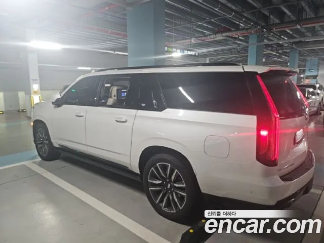 Cadillac Escalade Escalade 5 поколение — Фото автомобиля 2