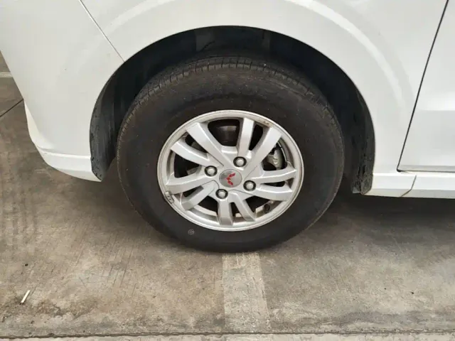 Wuling Hongguang — Фото автомобиля 22